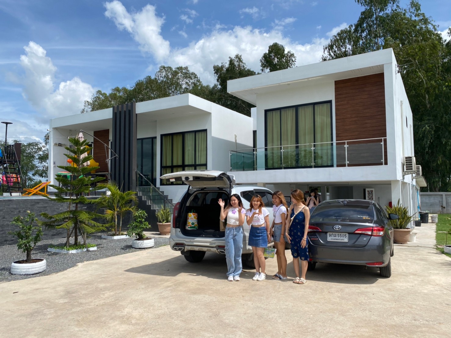 TaxiUbr รถให้บริการ - รีวิวจากลูกค้า